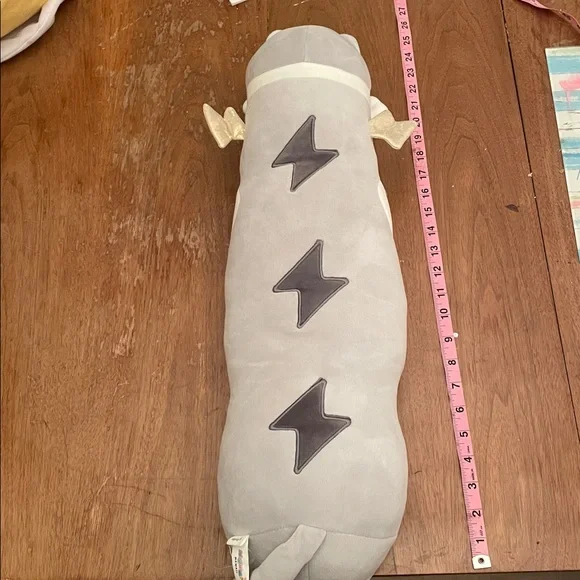 Looooong Squishy Cat With Wings - Picture 4 of 5